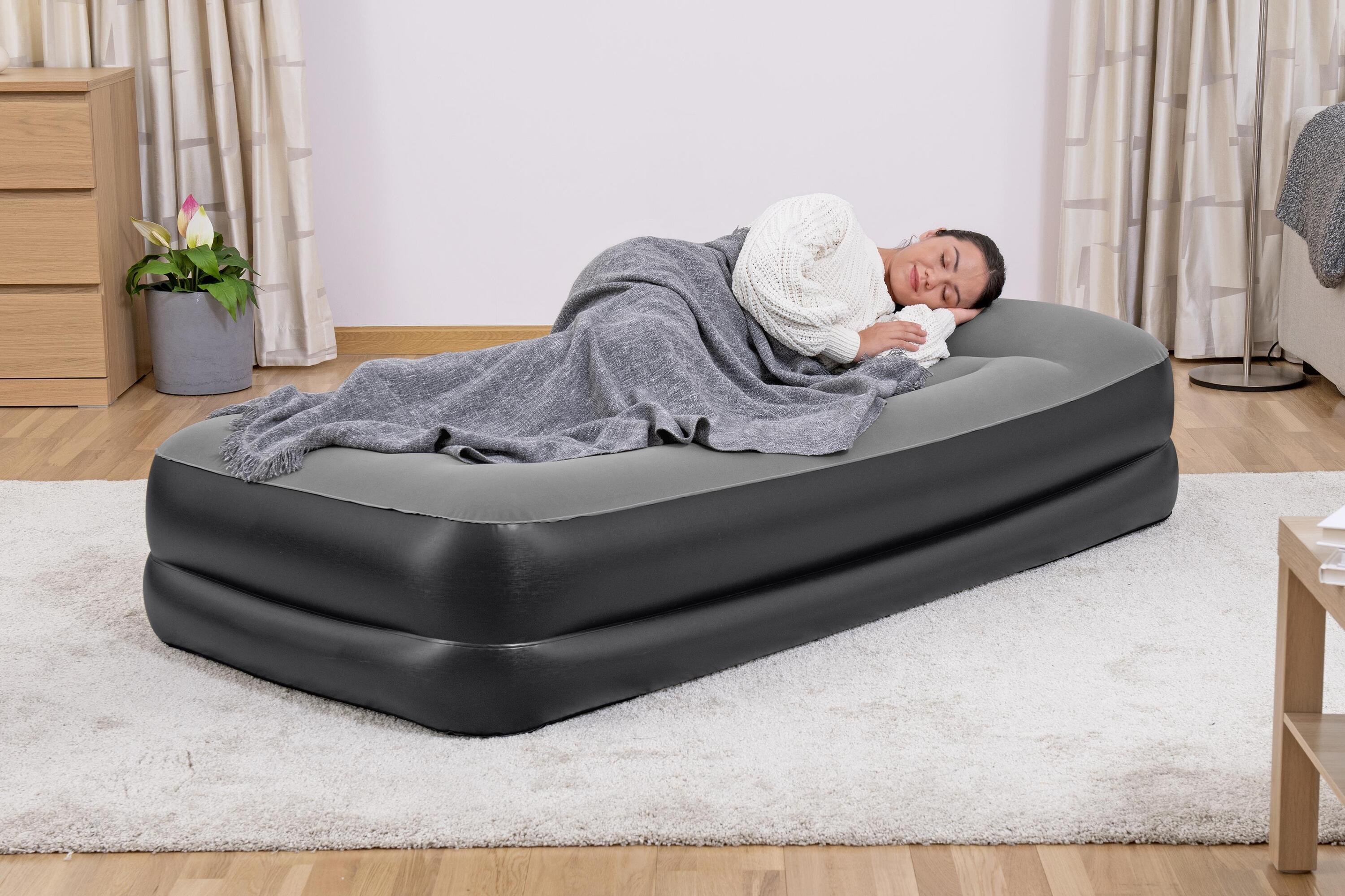 Blow up mattress