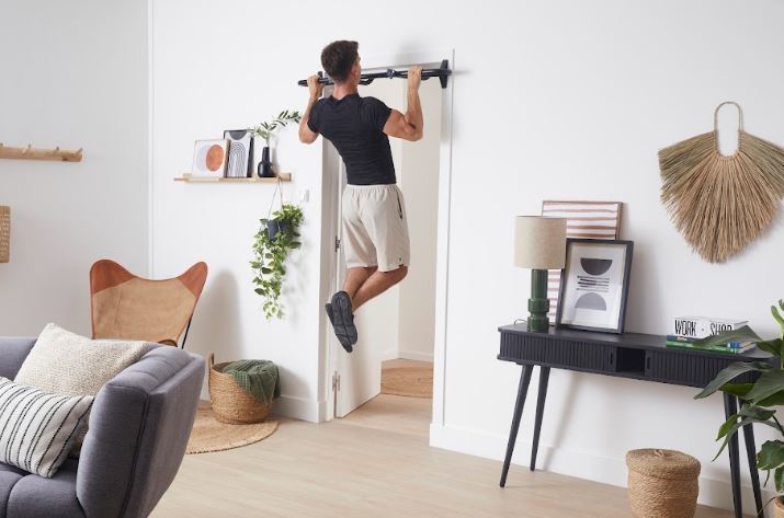 Doorway pull up bar installed at home